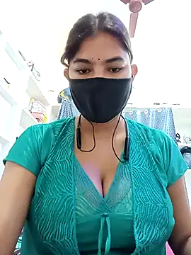 Hot radhaji online show from April 4, 2026, 1:01 am