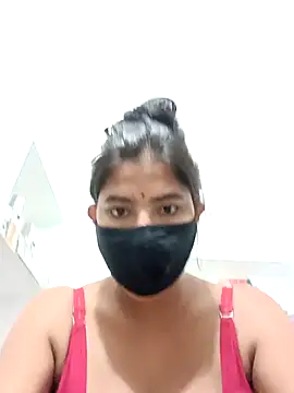 Hot radhaji online show from November 1, 2025, 7:24 am