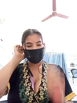 Hot radhaji online show from March 7, 2026, 2:29 am