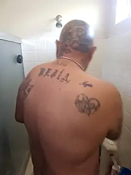 Snapshot of B1GLO chatting on February 6, 2026, 5:42 pm B1GLO online show from February 6, 2026, 5:42 pm