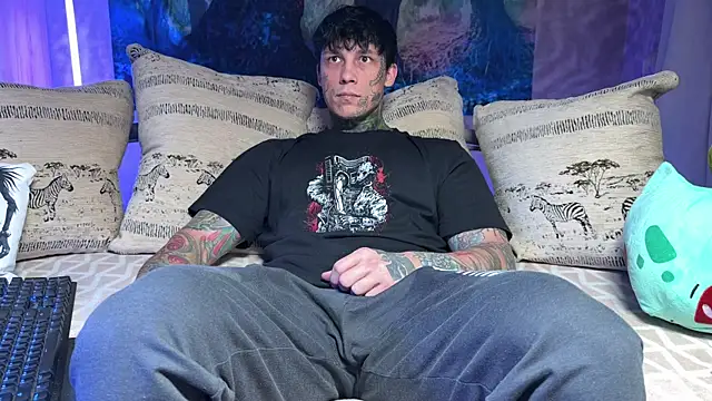 Snapshot of Anubisgods chatting on January 17, 2026, 5:33 am Anubisgods online show from January 17, 2026, 5:33 am