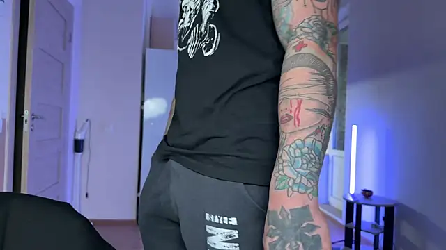 Snapshot of Anubisgods chatting on March 1, 2026, 5:29 am Anubisgods online show from March 1, 2026, 5:29 am