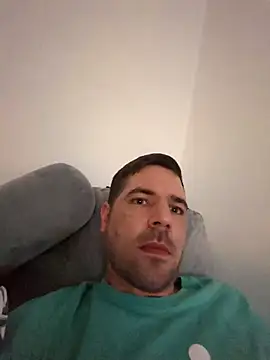 chibrax918 online show from November 28, 2025, 1:28 am