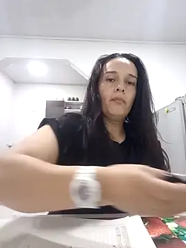 FiorellaDuboi online show from November 17, 2025, 10:58 pm