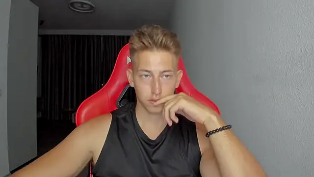 find0m master online show from November 2, 2025, 6:46 pm