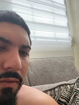 Pollo0215 online show from July 13, 2026, 12:04 pm