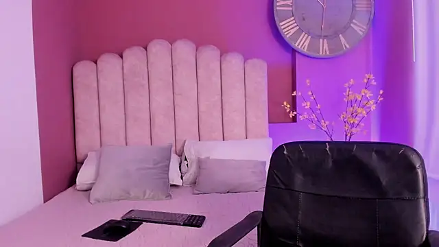 Snapshot of Miaa_Adams_ chatting on January 15, 2026, 7:39 pm Miaa Adams online show from January 15, 2026, 7:39 pm