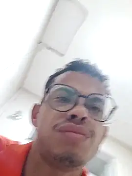 Snapshot of biell_lima chatting on October 30, 2025, 6:27 pm biell lima online show from October 30, 2025, 6:27 pm