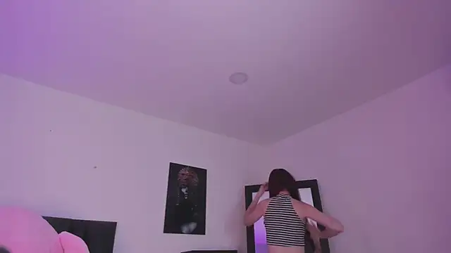 SaradaParker online show from April 10, 2026, 2:46 pm