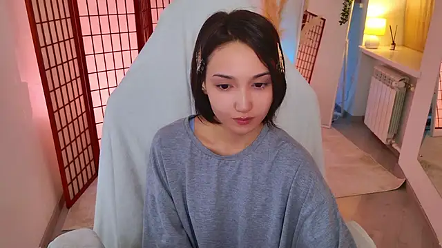 Snapshot of GentleMusee chatting on November 7, 2025, 10:03 pm GentleMusee online show from November 7, 2025, 10:03 pm