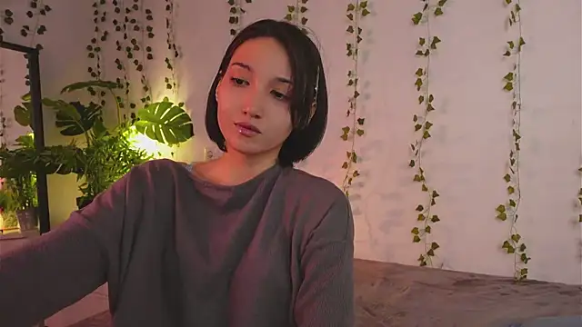 Snapshot of GentleMusee chatting on November 11, 2025, 3:18 pm GentleMusee online show from November 11, 2025, 3:18 pm