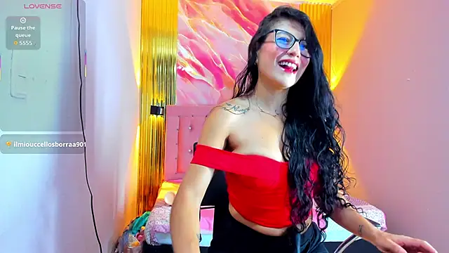 Snapshot of lilyan_milf chatting on October 13, 2025, 11:34 am lilyan milf online show from October 13, 2025, 11:34 am