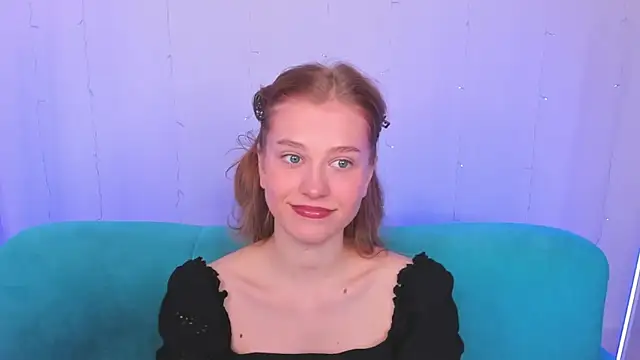 Snapshot of MaryAliceYoung chatting on October 9, 2025, 2:01 am MaryAliceYoung online show from October 9, 2025, 2:01 am