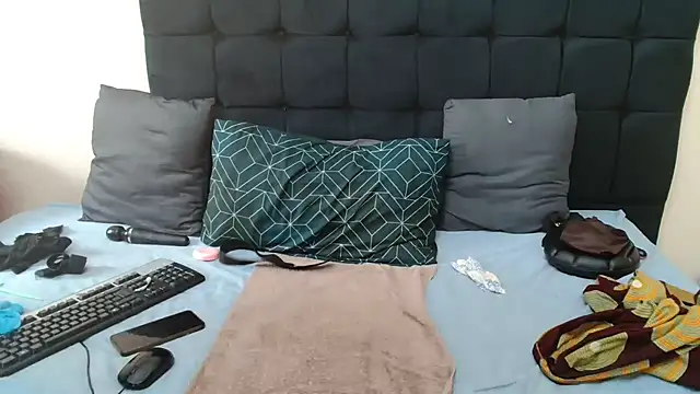 CaramelBootty online show from February 2, 2026, 11:42 am