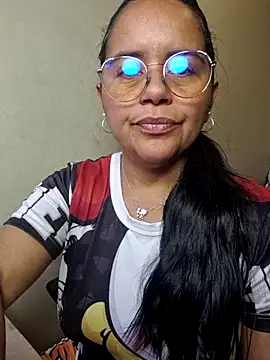 Miss  kendra  online show from November 4, 2025, 11:47 am