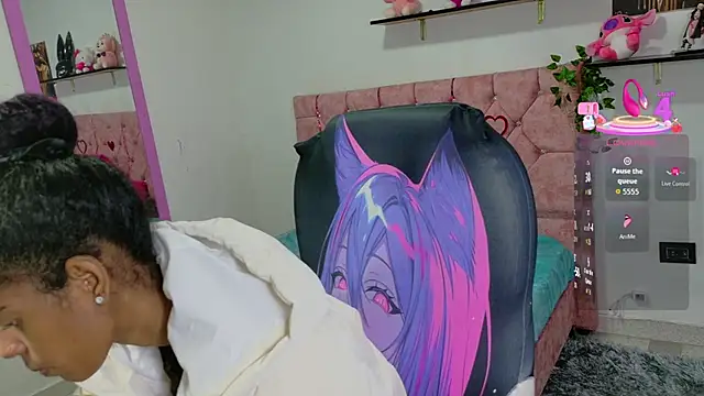 thianahorny online show from March 28, 2026, 12:17 pm