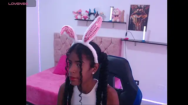 thianahorny online show from October 16, 2025, 12:24 pm