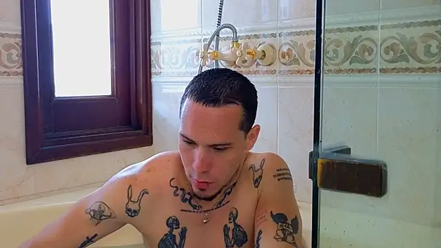 Snapshot of JacobRhude_ chatting on October 15, 2025, 8:28 pm JacobRhude  online show from October 15, 2025, 8:28 pm