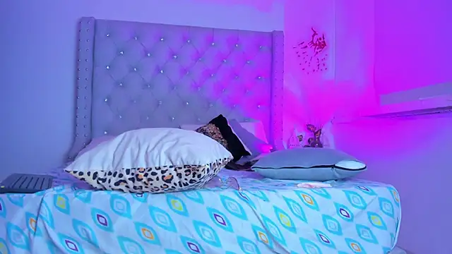 ChocoBunny1 online show from November 16, 2025, 5:23 am