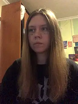 LunaVirelle online show from October 25, 2025, 7:58 pm