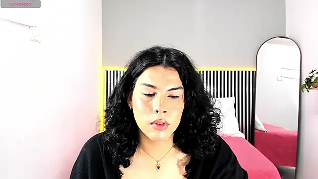 Little Alli online show from October 21, 2025, 7:46 pm