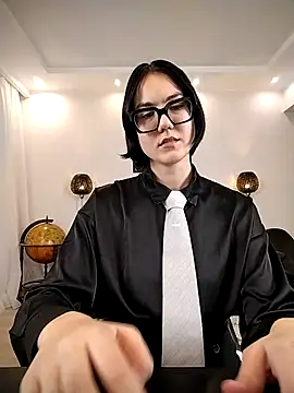 Marie Fitch online show from November 13, 2025, 3:43 am