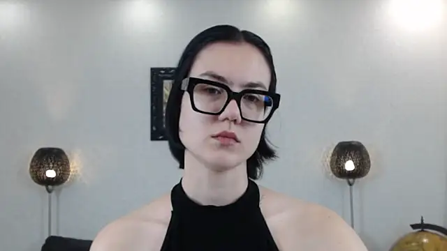 Marie Fitch online show from November 5, 2025, 1:31 am