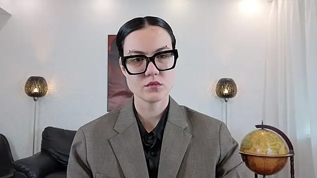 Marie Fitch online show from May 12, 2026, 3:58 am