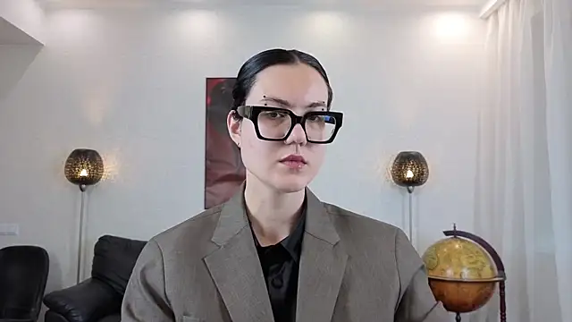 Marie Fitch online show from May 14, 2026, 2:08 am