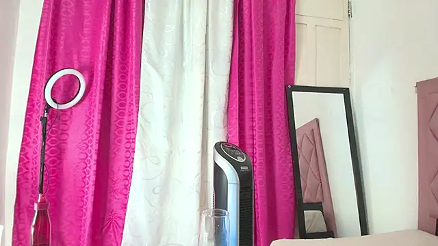 Snapshot of Rosse__Carter1 chatting on February 3, 2026, 2:53 am Rosse Carter1 online show from February 3, 2026, 2:53 am