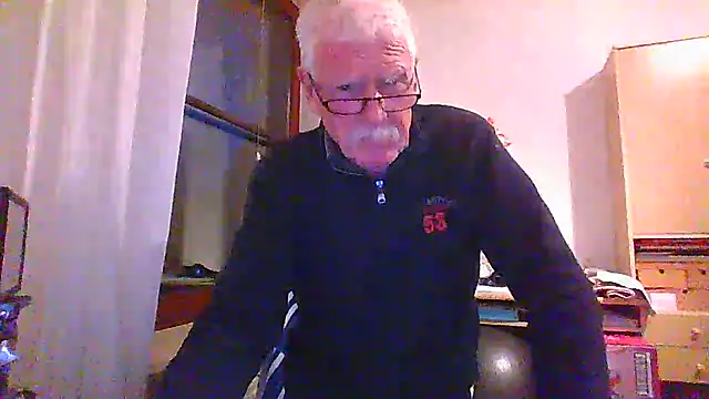 super-snoopy online show from December 18, 2025, 3:49 pm