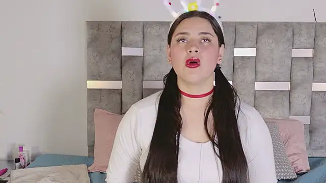 JulietaTorres  online show from November 6, 2025, 3:54 am