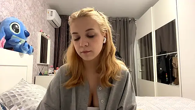 Randa babygirl online show from October 26, 2025, 7:47 pm