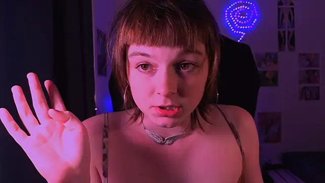 liquid0fluid0 online show from December 19, 2025, 6:54 pm