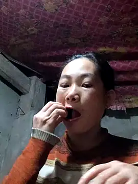 gio-thu online show from February 25, 2026, 5:35 pm