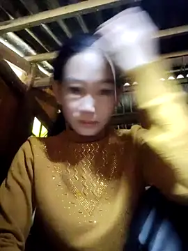 gio-thu online show from November 14, 2025, 5:33 am