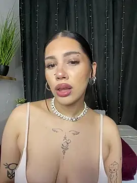 LoraShines online show from June 17, 2026, 5:12 pm