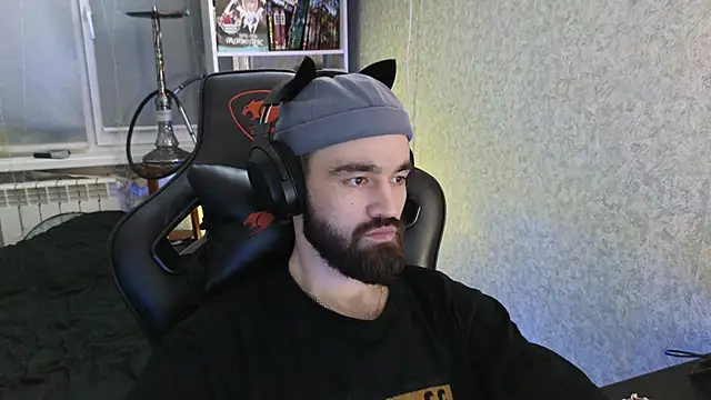 Nik Namee online show from October 28, 2025, 8:30 pm