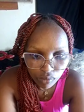 roseluna301 online show from October 8, 2025, 3:46 pm