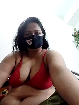 Snapshot of Diana_025 chatting on October 9, 2025, 2:23 am Diana 025 online show from October 9, 2025, 2:23 am