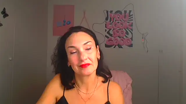 Rosie Rosee online show from March 27, 2026, 6:20 pm