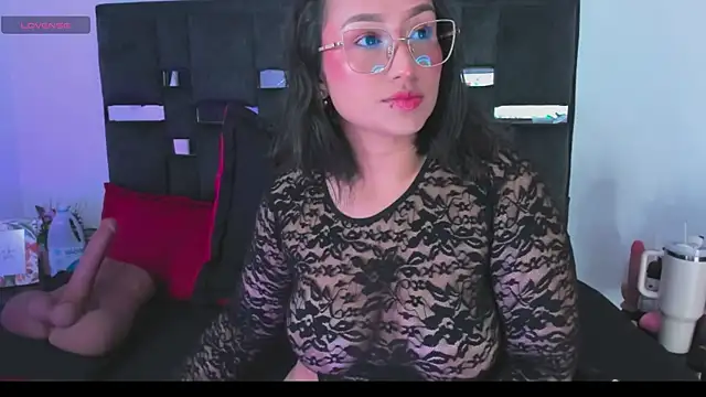 SussySunny  online show from April 15, 2026, 4:07 am