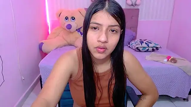 zara cute online show from November 26, 2025, 12:38 pm