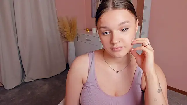Snapshot of MonicaDiesel chatting on October 9, 2025, 2:50 pm MonicaDiesel online show from October 9, 2025, 2:50 pm
