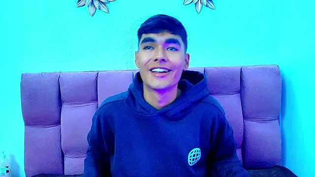 AngelduzZzt online show from October 10, 2025, 12:39 pm