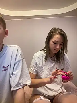 Snapshot of Dabi_002 chatting on February 4, 2026, 3:12 am Dabi 002 online show from February 4, 2026, 3:12 am