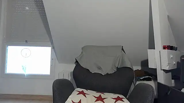 pedrolatino20cm online show from February 15, 2026, 3:22 pm