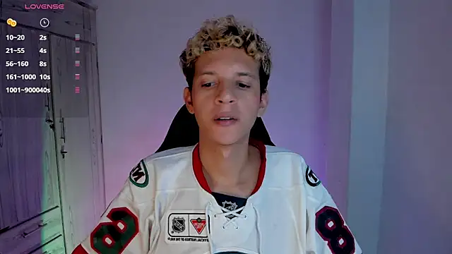 tylernova online show from February 22, 2026, 3:42 am