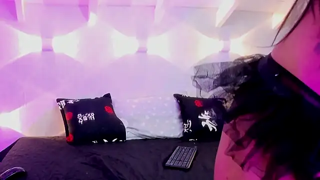 Brianna Maya online show from April 18, 2026, 8:31 pm