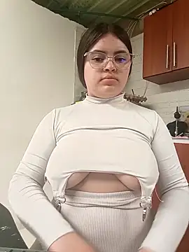 sofia athome online show from November 22, 2025, 6:29 pm